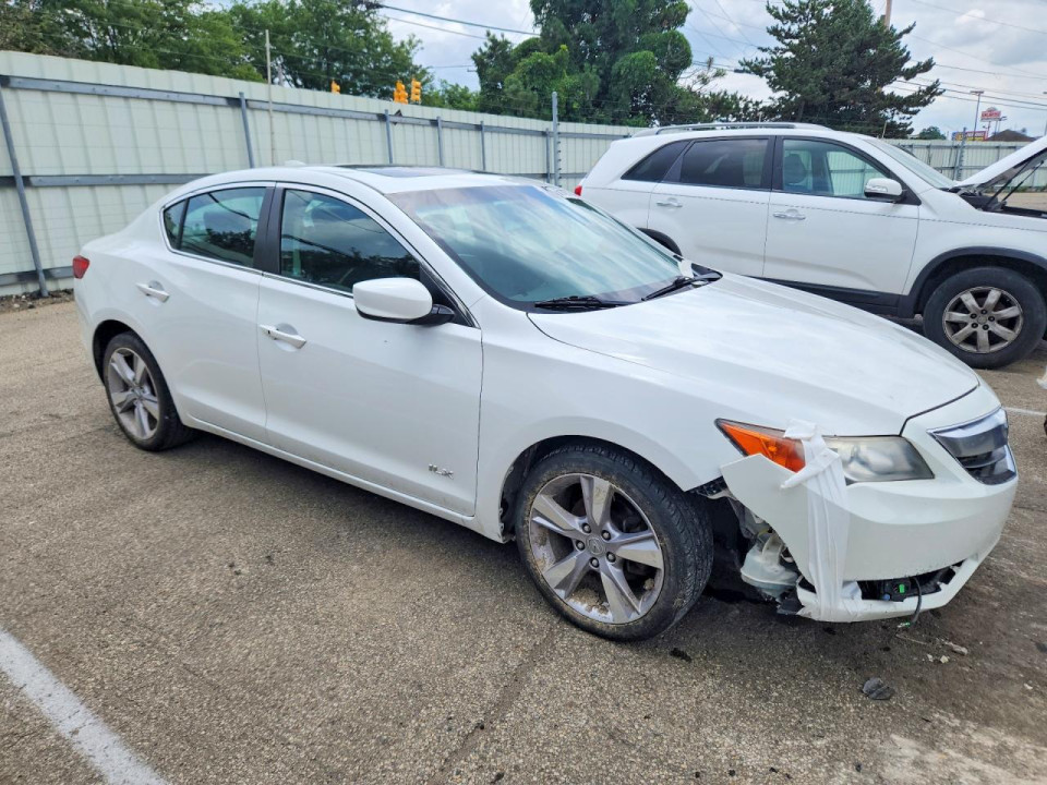 Acura ILX 2013 з аукціону Copart