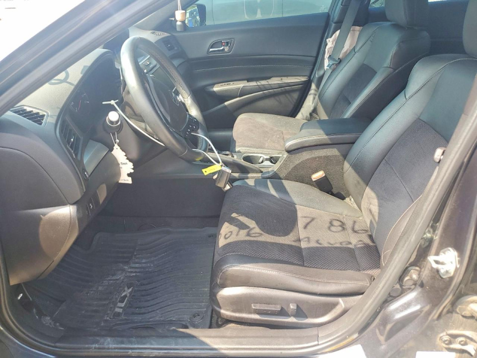 Acura ILX 2016 з аукціону Copart