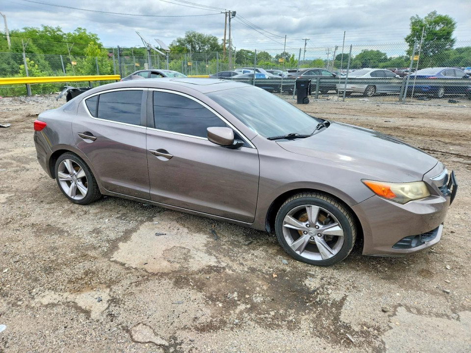 Acura ILX 2013 з аукціону Copart