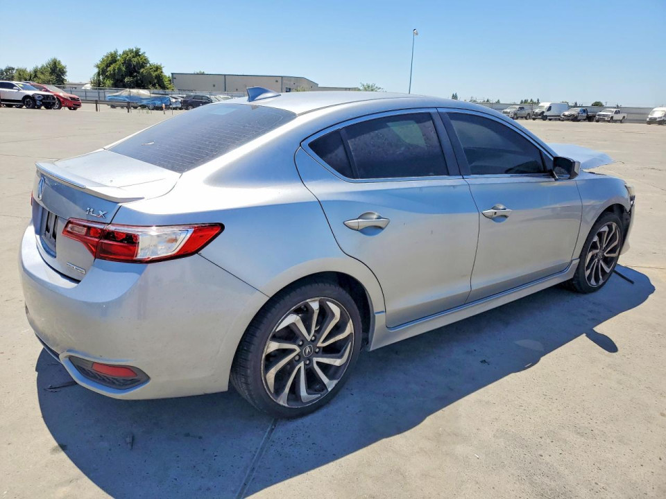 Acura ILX 2018 з аукціону Copart