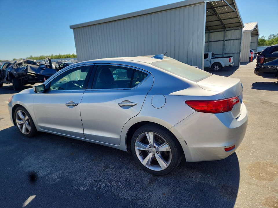 Acura ILX 2013 з аукціону Copart