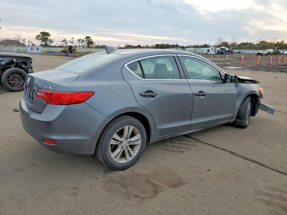 Acura ILX 2013 з аукціону Copart