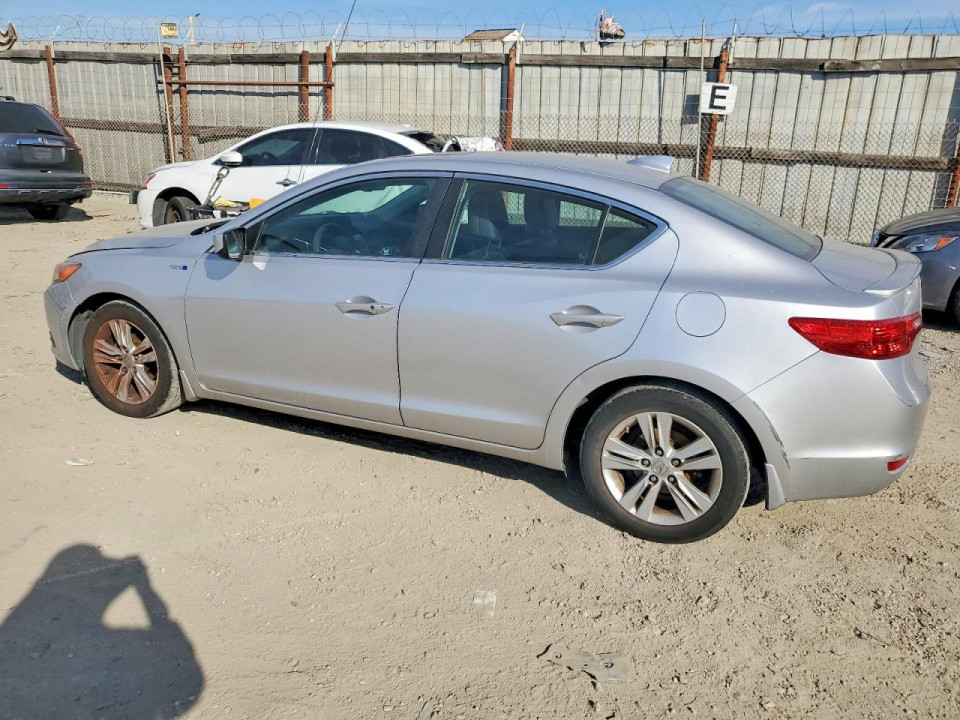 Acura ILX 2013 з аукціону Copart