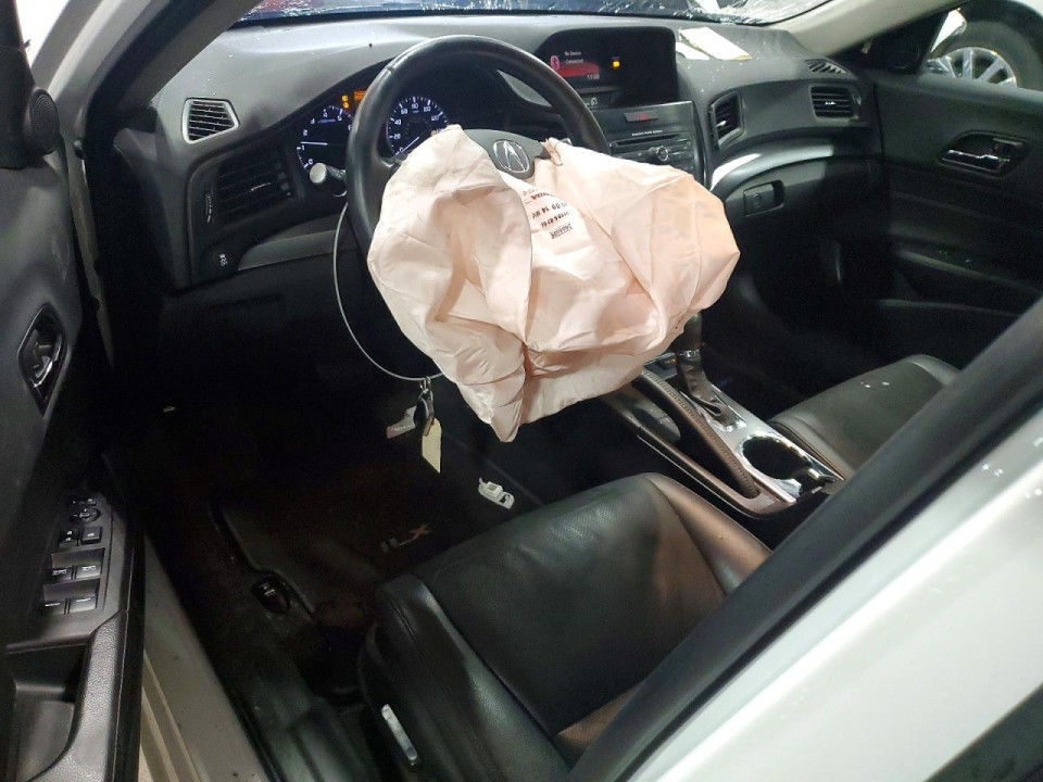 Acura ILX 2015 з аукціону Copart