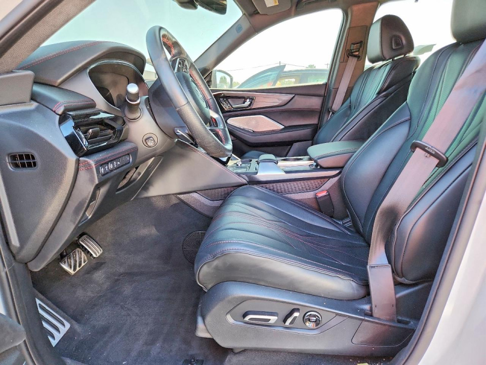 Acura MDX 2022 з аукціону Copart