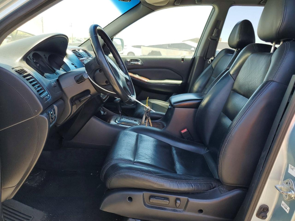 Acura MDX 2002 з аукціону Copart