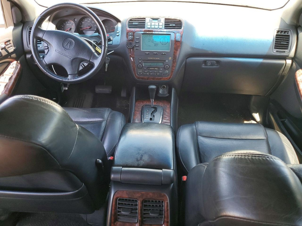 Acura MDX 2002 з аукціону Copart