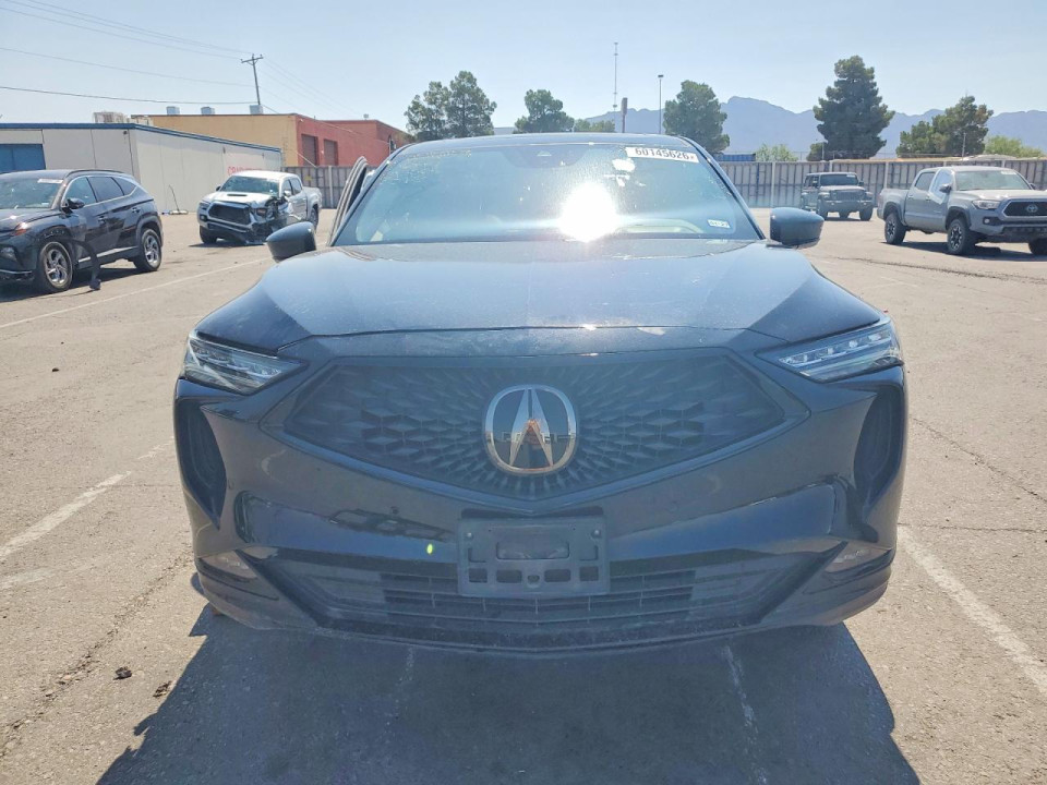 Acura MDX 2023 з аукціону Copart