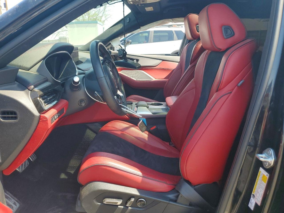 Acura MDX 2023 з аукціону Copart