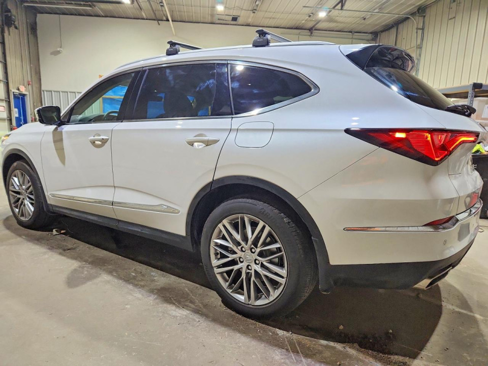 Acura MDX 2023 з аукціону Copart
