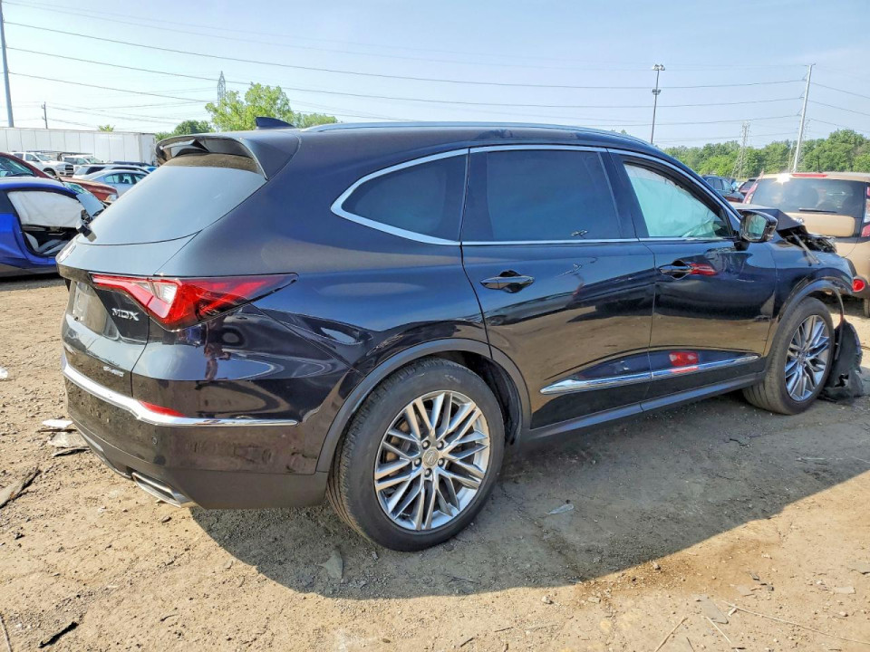 Acura MDX 2022 з аукціону Copart