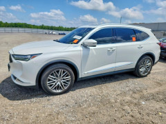 Acura MDX 2022 з аукціону Copart