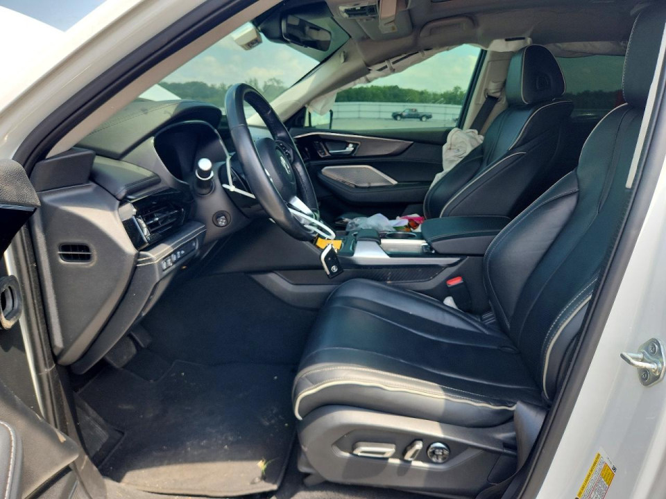 Acura MDX 2022 з аукціону Copart