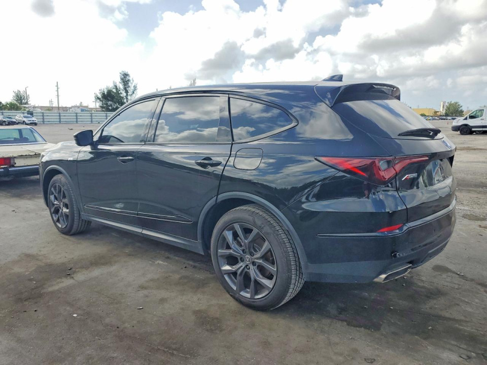 Acura MDX 2023 з аукціону Copart