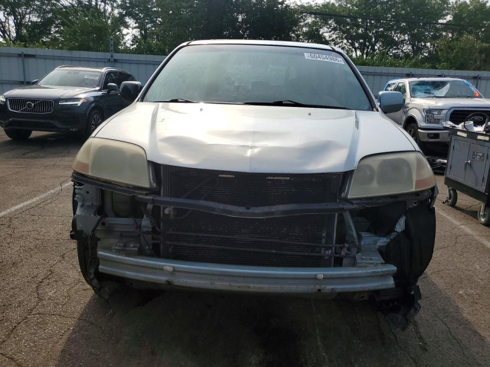 Acura MDX 2002 з аукціону Copart