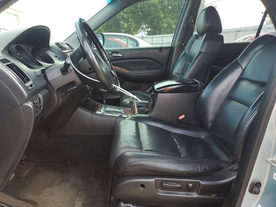 Acura MDX 2002 з аукціону Copart