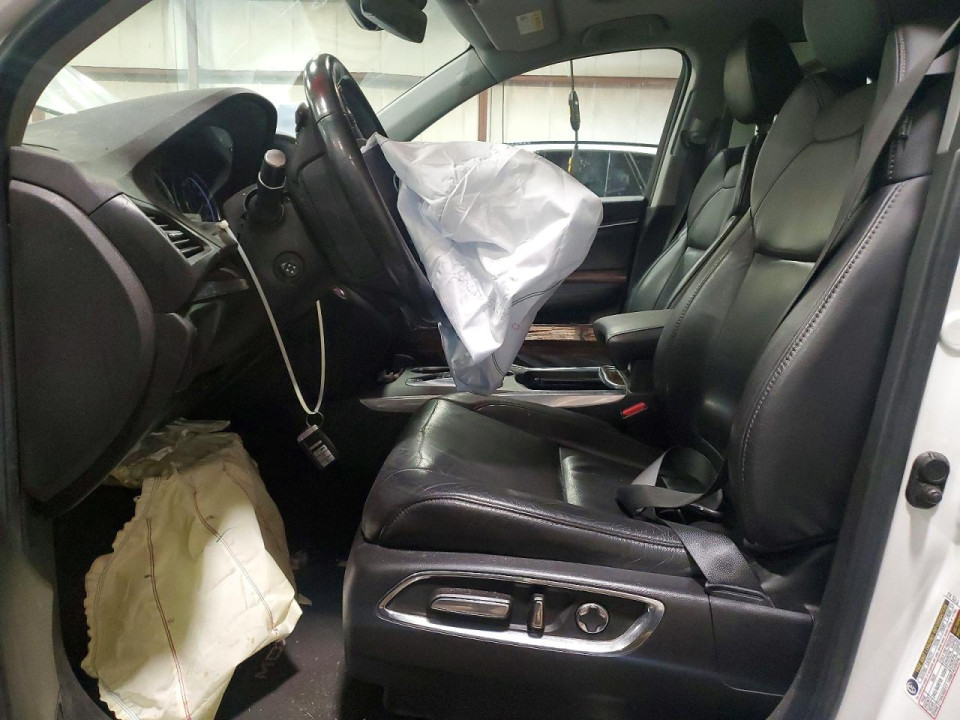 Acura MDX 2020 з аукціону Copart