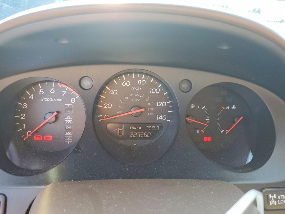 Acura MDX 2003 з аукціону Copart
