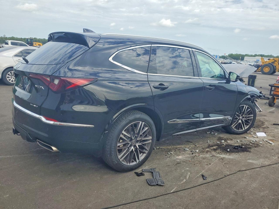 Acura MDX 2025 з аукціону Copart