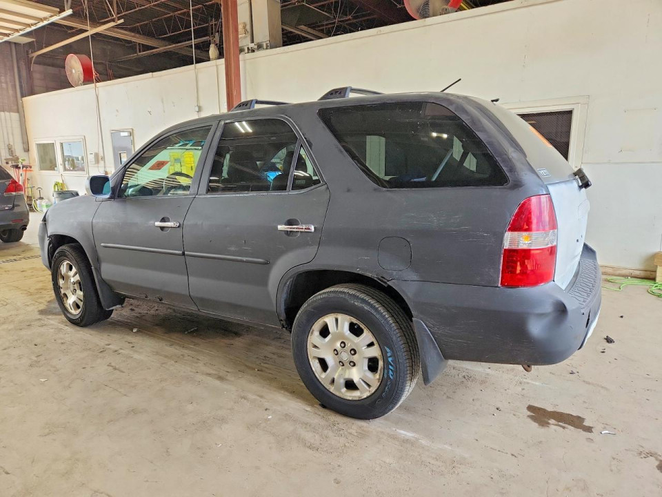 Acura MDX 2002 з аукціону Copart