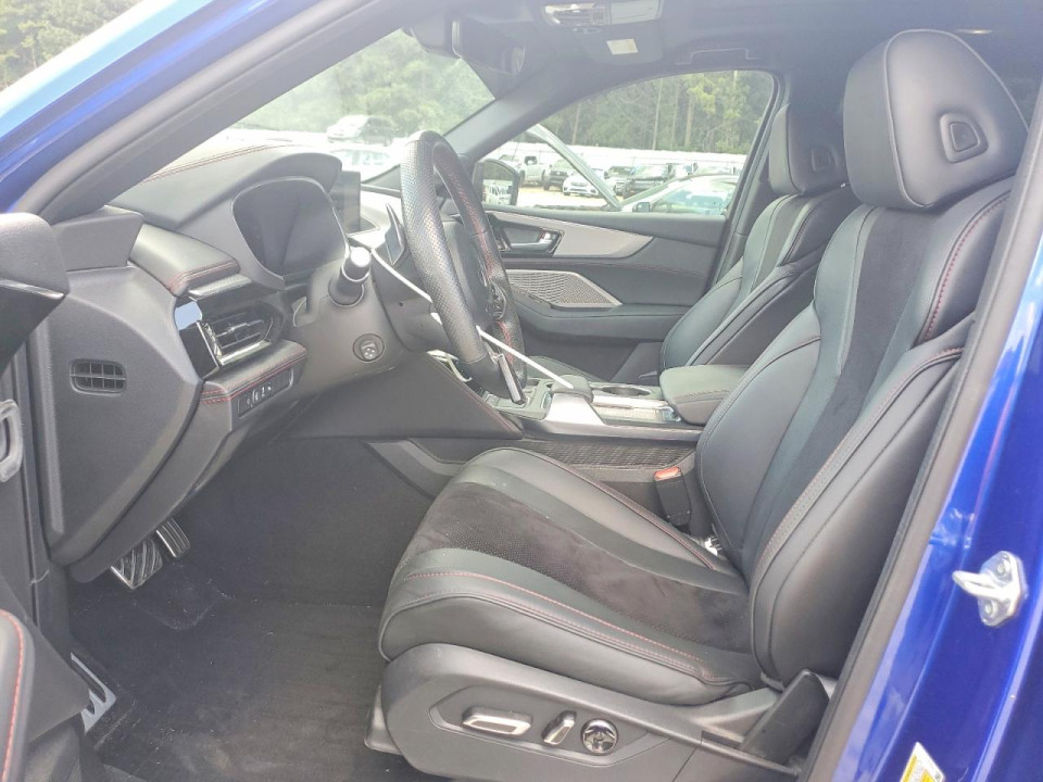 Acura MDX 2024 з аукціону Copart