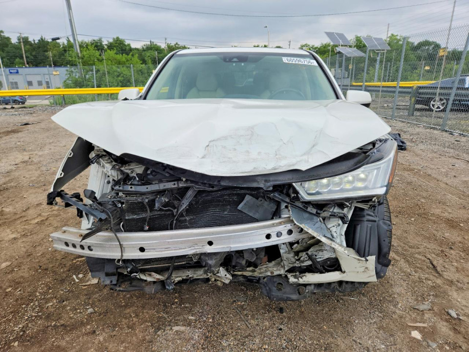 Acura MDX 2017 з аукціону Copart