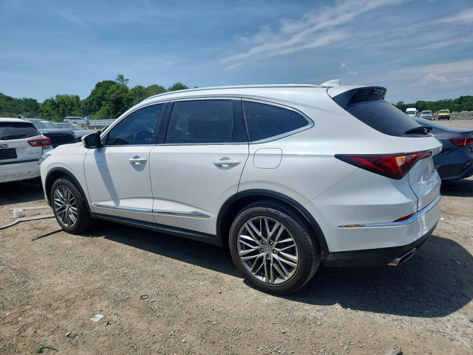Acura MDX 2024 з аукціону Copart