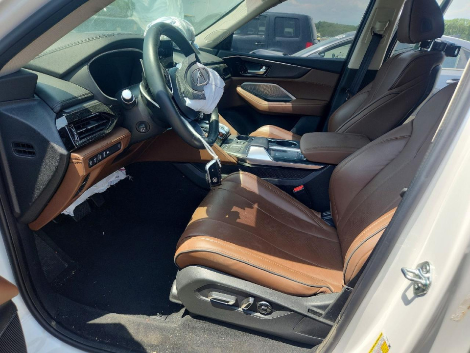 Acura MDX 2024 з аукціону Copart