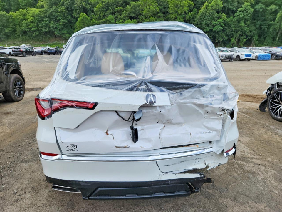 Acura MDX 2024 з аукціону Copart