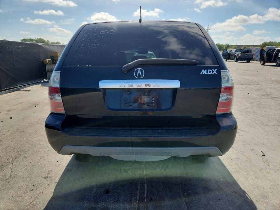 Acura MDX 2004 з аукціону Copart