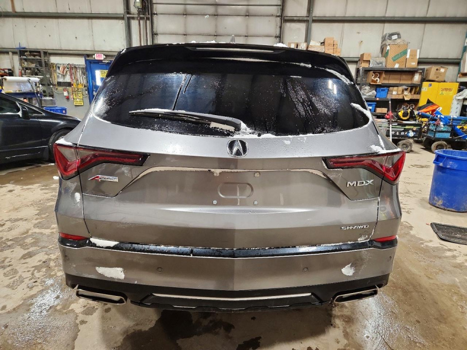 Acura MDX 2024 з аукціону Copart