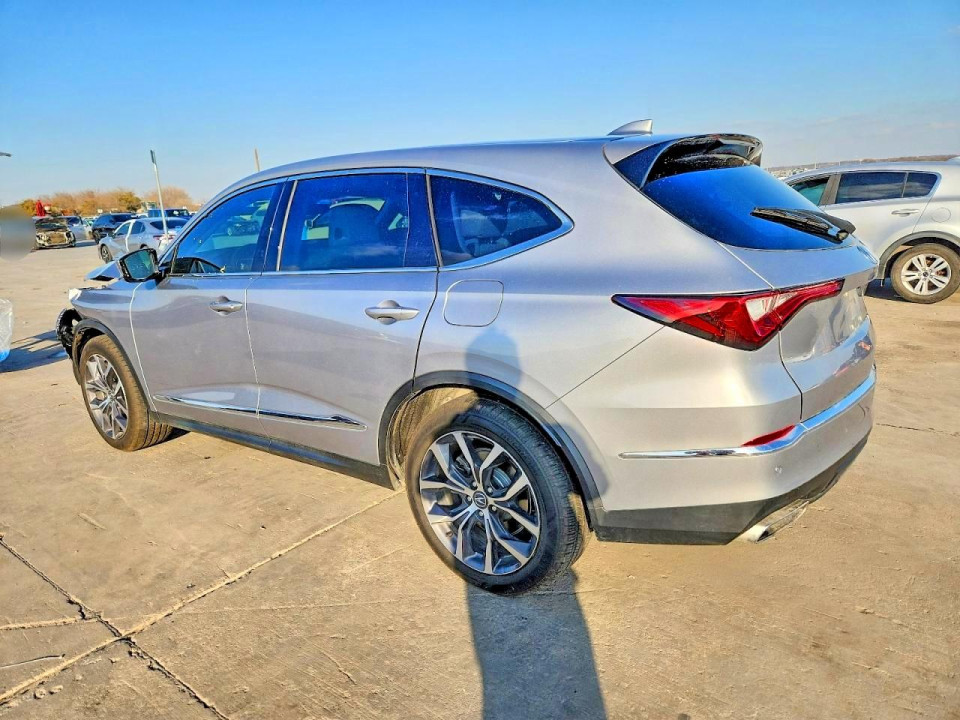 Acura MDX 2022 з аукціону Copart