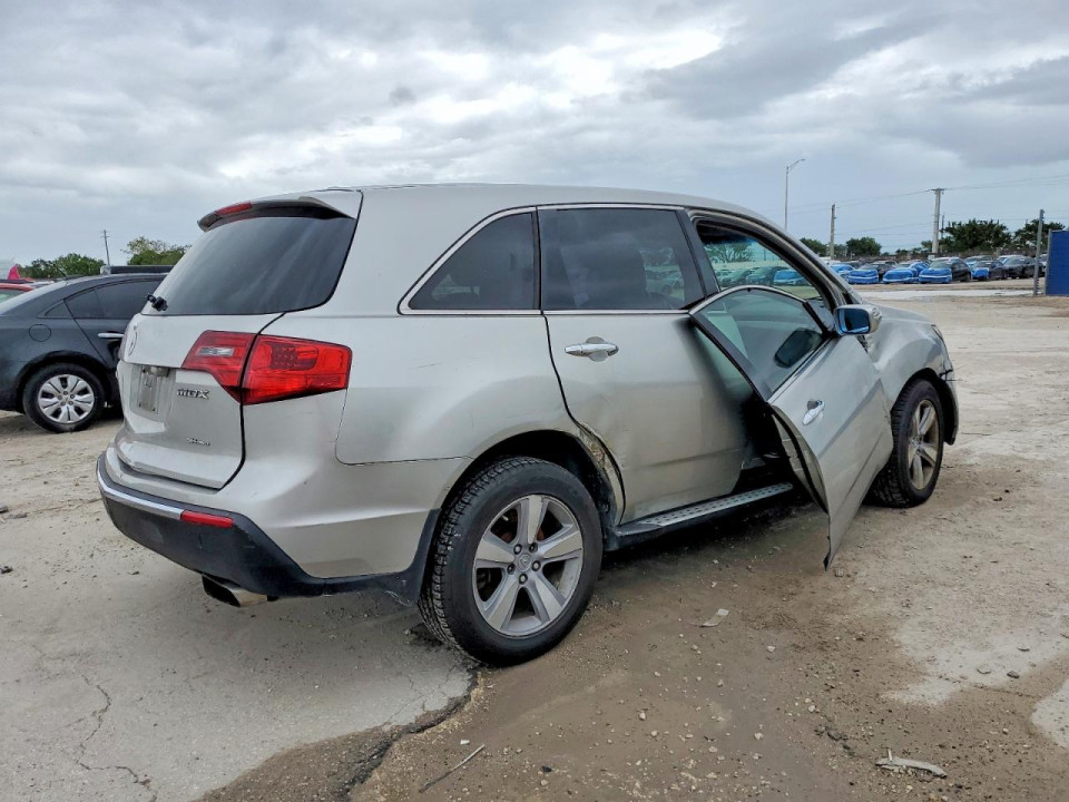 Acura MDX 2012 з аукціону Copart