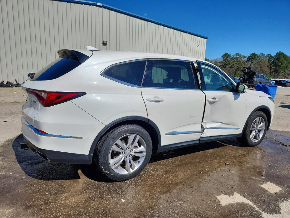 Acura MDX 2024 з аукціону Copart
