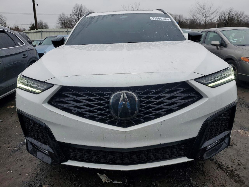 Acura MDX 2023 з аукціону Copart