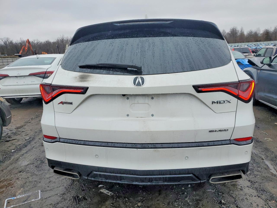 Acura MDX 2023 з аукціону Copart