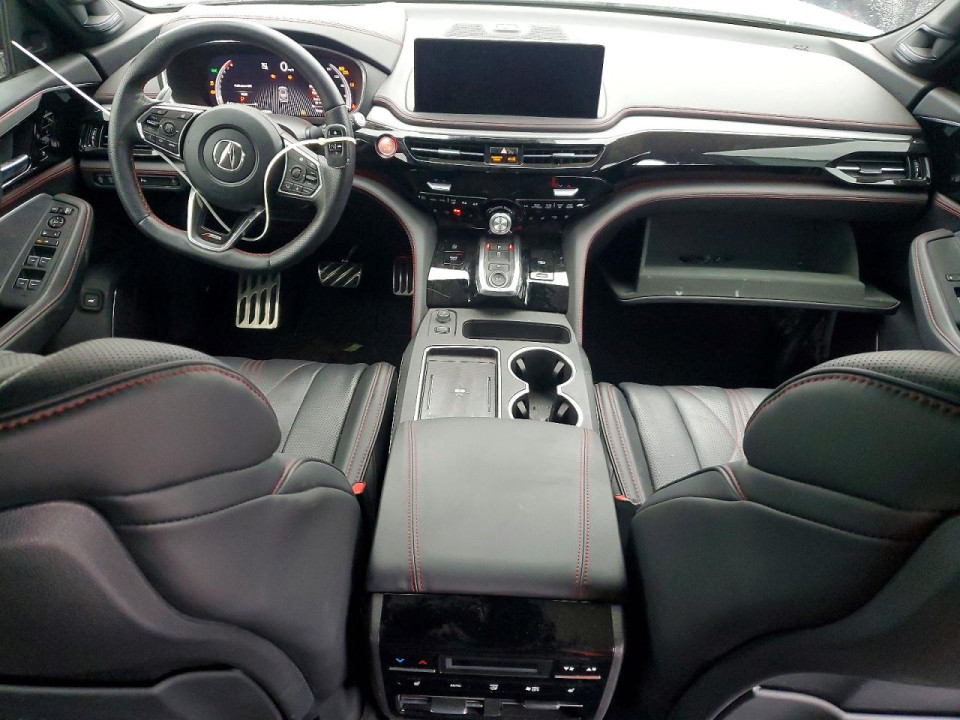 Acura MDX 2023 з аукціону Copart