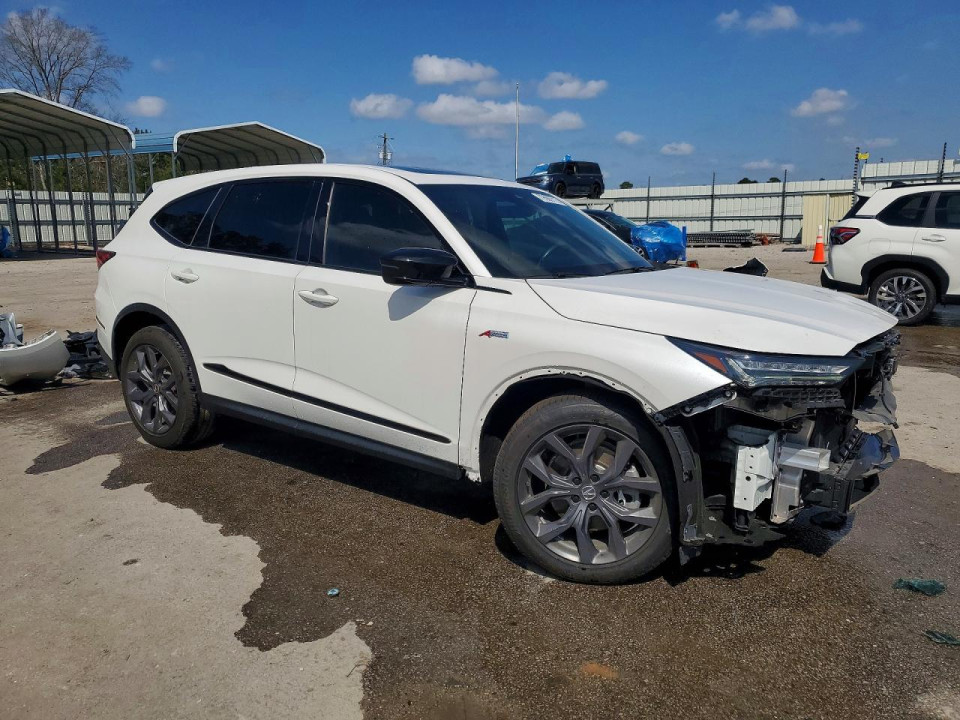 Acura MDX 2023 з аукціону Copart