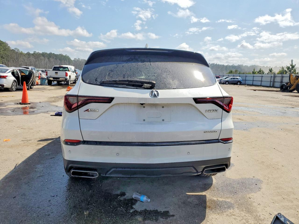Acura MDX 2023 з аукціону Copart
