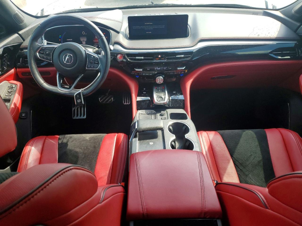 Acura MDX 2023 з аукціону Copart