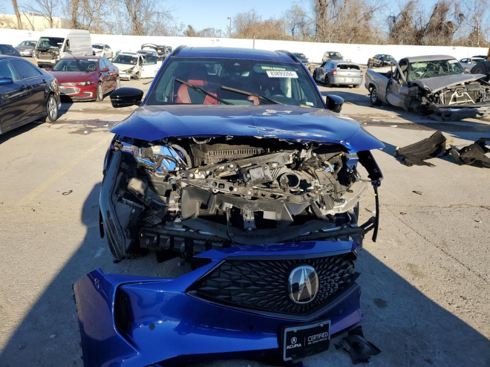 Acura MDX 2022 з аукціону Copart