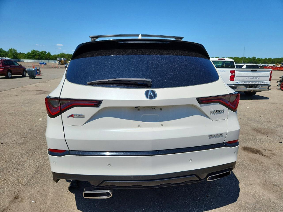 Acura MDX 2022 з аукціону Copart