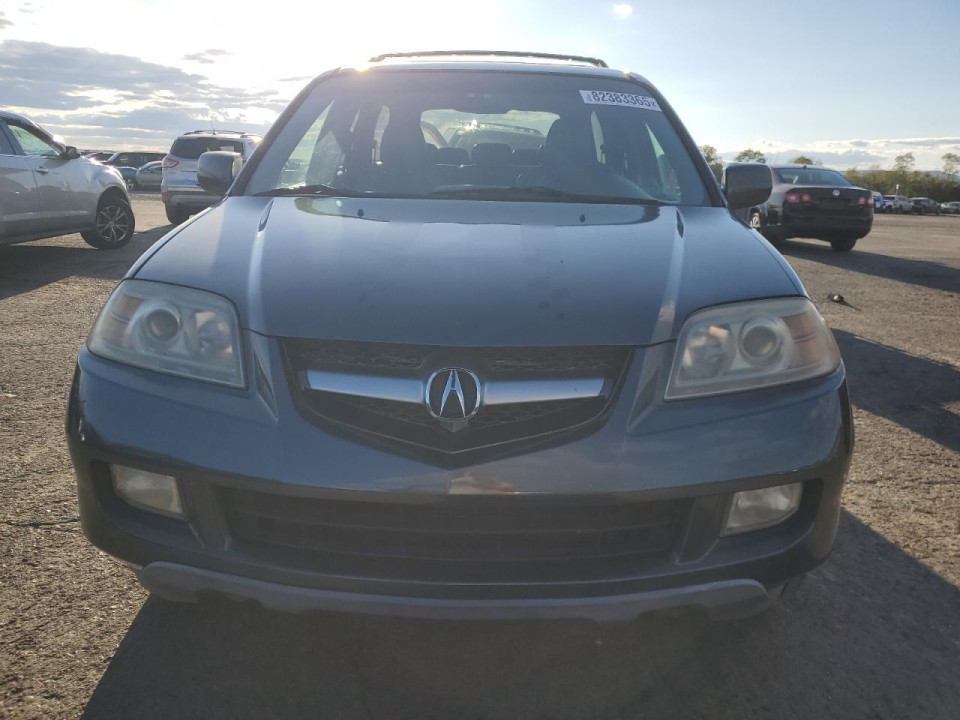 Acura MDX 2005 з аукціону Copart