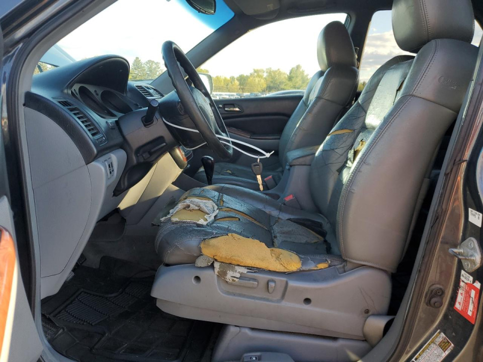 Acura MDX 2005 з аукціону Copart