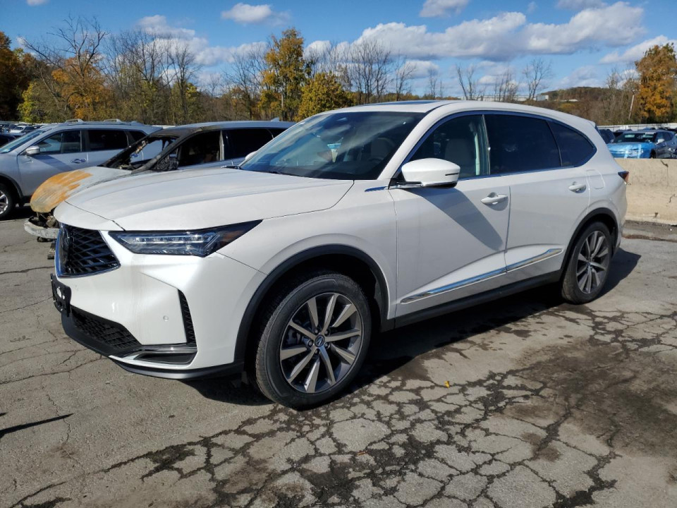 Acura MDX 2025 з аукціону Copart