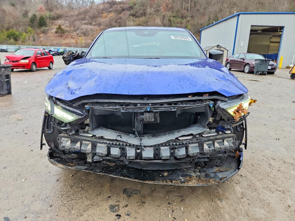 Acura MDX 2023 з аукціону Copart