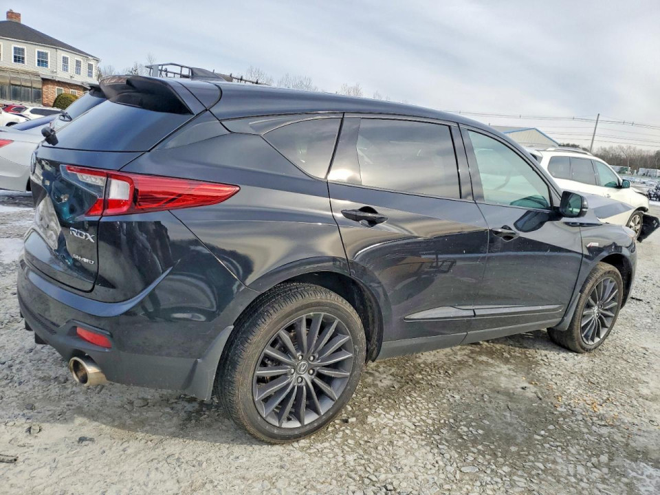 Acura RDX 2024 з аукціону Copart