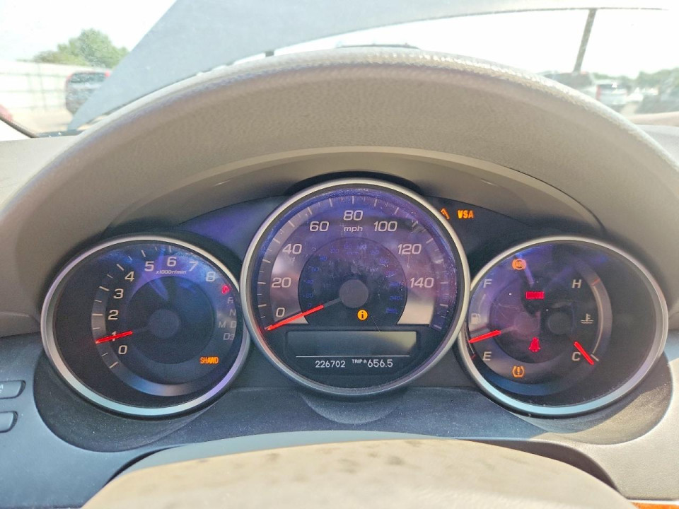 Acura RL 2005 з аукціону Copart