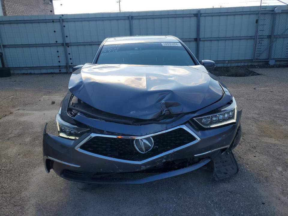 Acura RLX 2020 з аукціону Copart