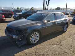 Acura RLX 2015 з аукціону Copart